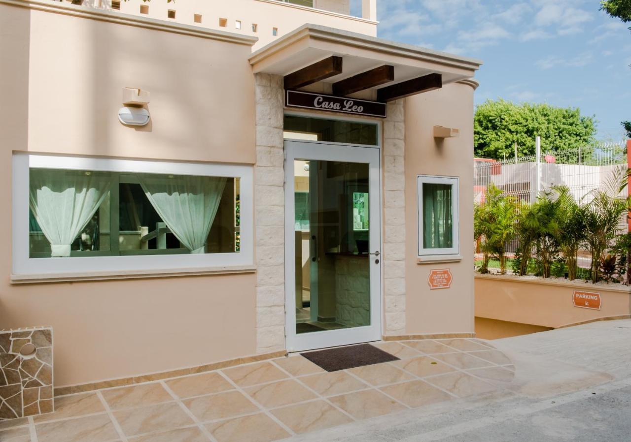 Casa Leo Aparthotel Плая дел Кармен Екстериор снимка